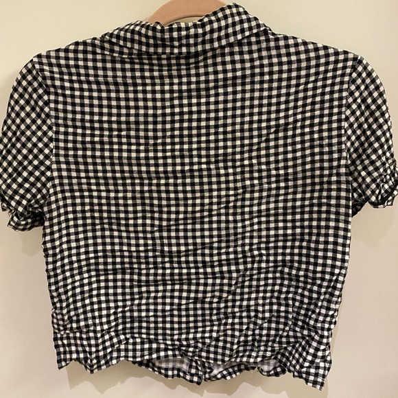 Forever 21 cropped plaid shirt sleeve button up - Picture 2 of 3